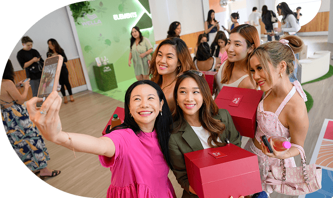 A group of PR Experts